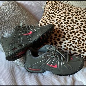 Women’s Nike shoes